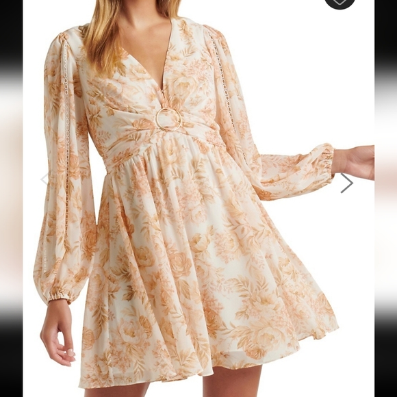 ForEver New Caterina Floral Ring-Detail Curve Mini Dress Size 14 - Picture 2 of 7